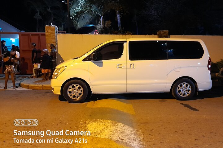 taxi cabaret Sosua Airport Transfer to (pop) airport  - Photo 1 of 11